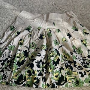 Skirt with flower print